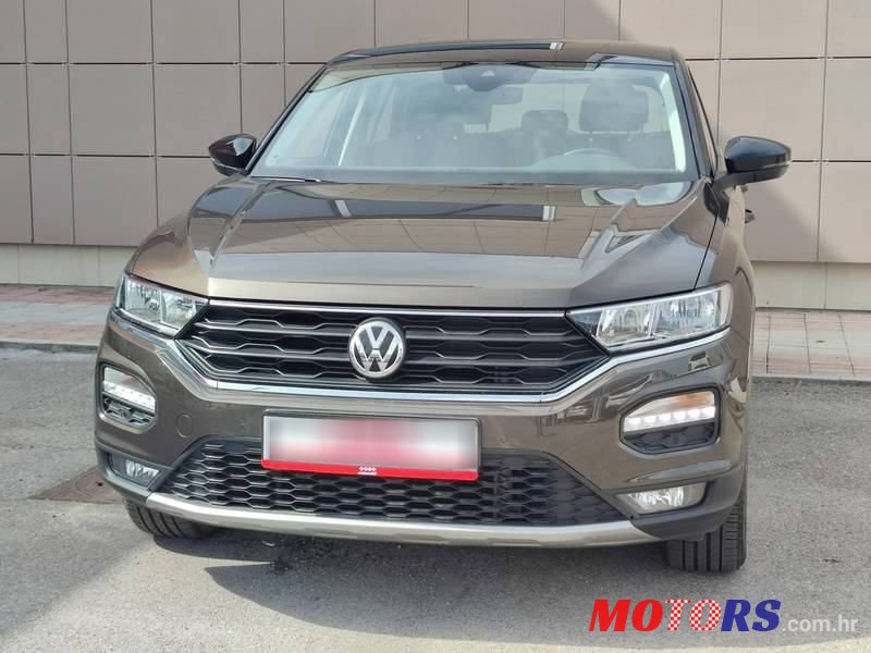 2019' Volkswagen T-Roc 1,6 Tdi photo #2