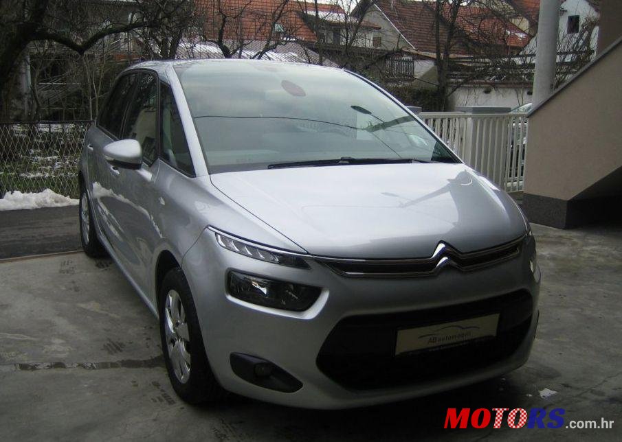 2015' Citroen C4 Picasso photo #2