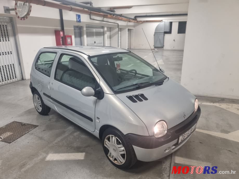 2002' Renault Twingo 1,2 16V photo #3