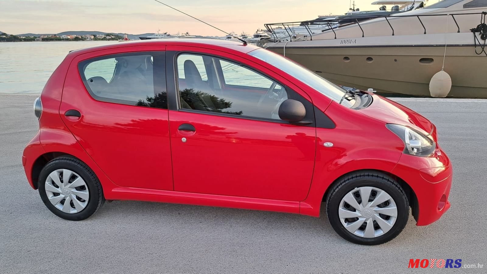 2014' Toyota Aygo 1,0 Vvt-I Go photo #3