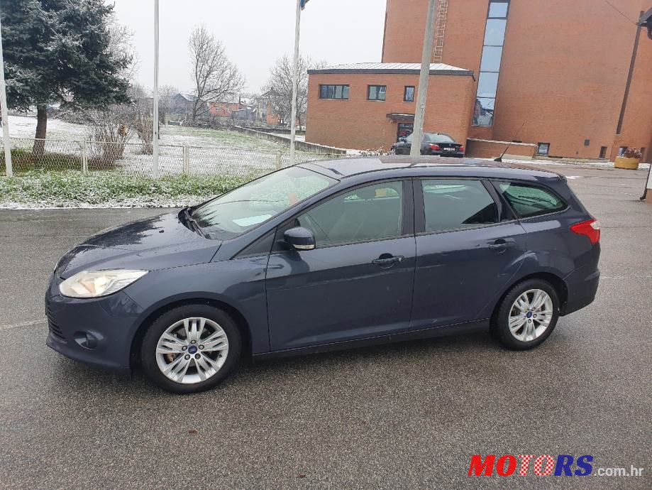 2011' Ford Focus Karavan photo #2