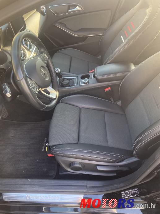 2017' Mercedes-Benz A-Klasa 180 D photo #6