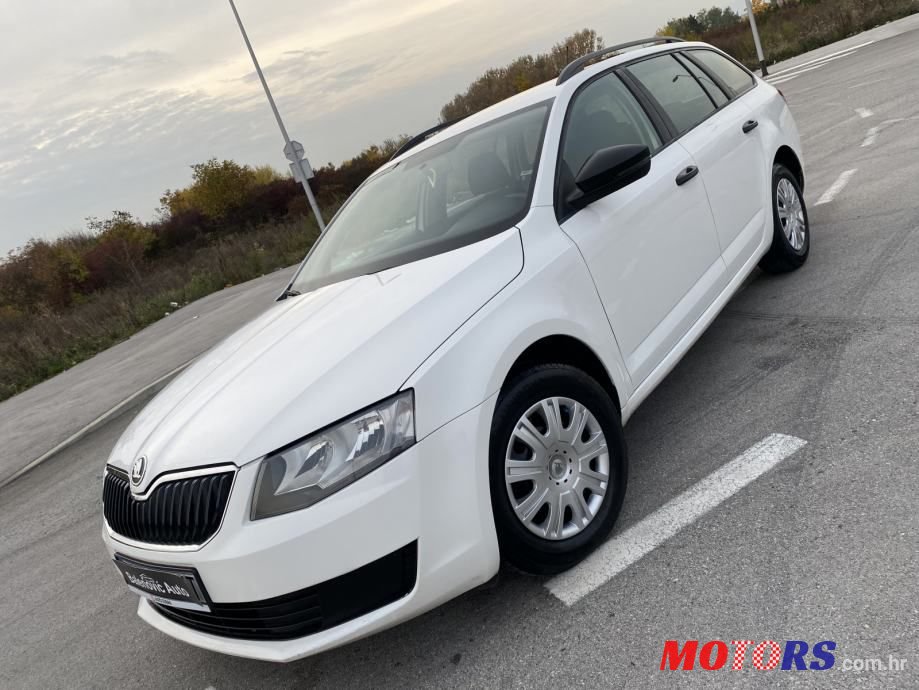 2014' Skoda Octavia Combi photo #2