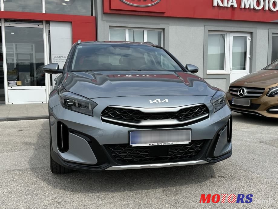 2023' Kia XCeed 1.0 T-Gdi photo #2
