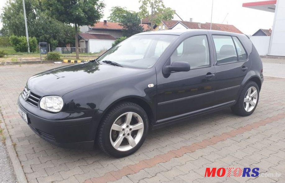 2001' Volkswagen Golf IV 1,9 Tdi photo #1