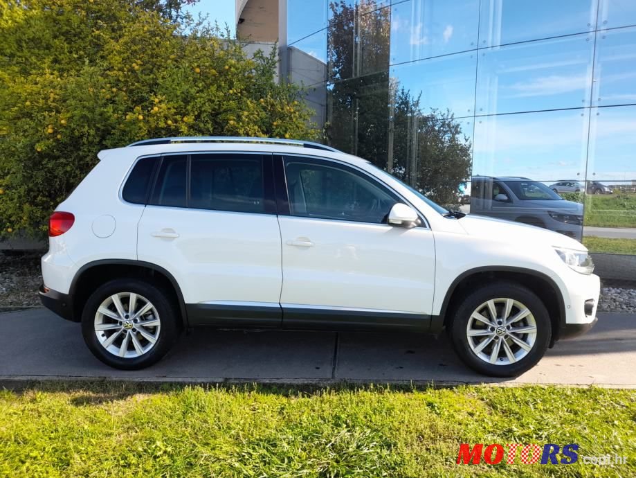 2013' Volkswagen Tiguan photo #6