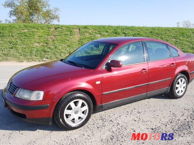 1999' Volkswagen Passat 1,9 Tdi photo #1