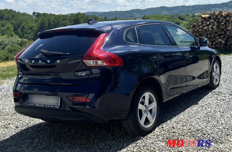 2016' Volvo V40 D2 photo #6