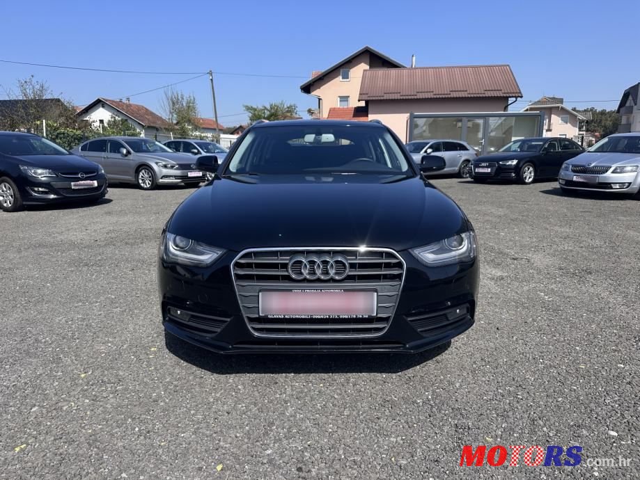 2013' Audi A4 Avant photo #2