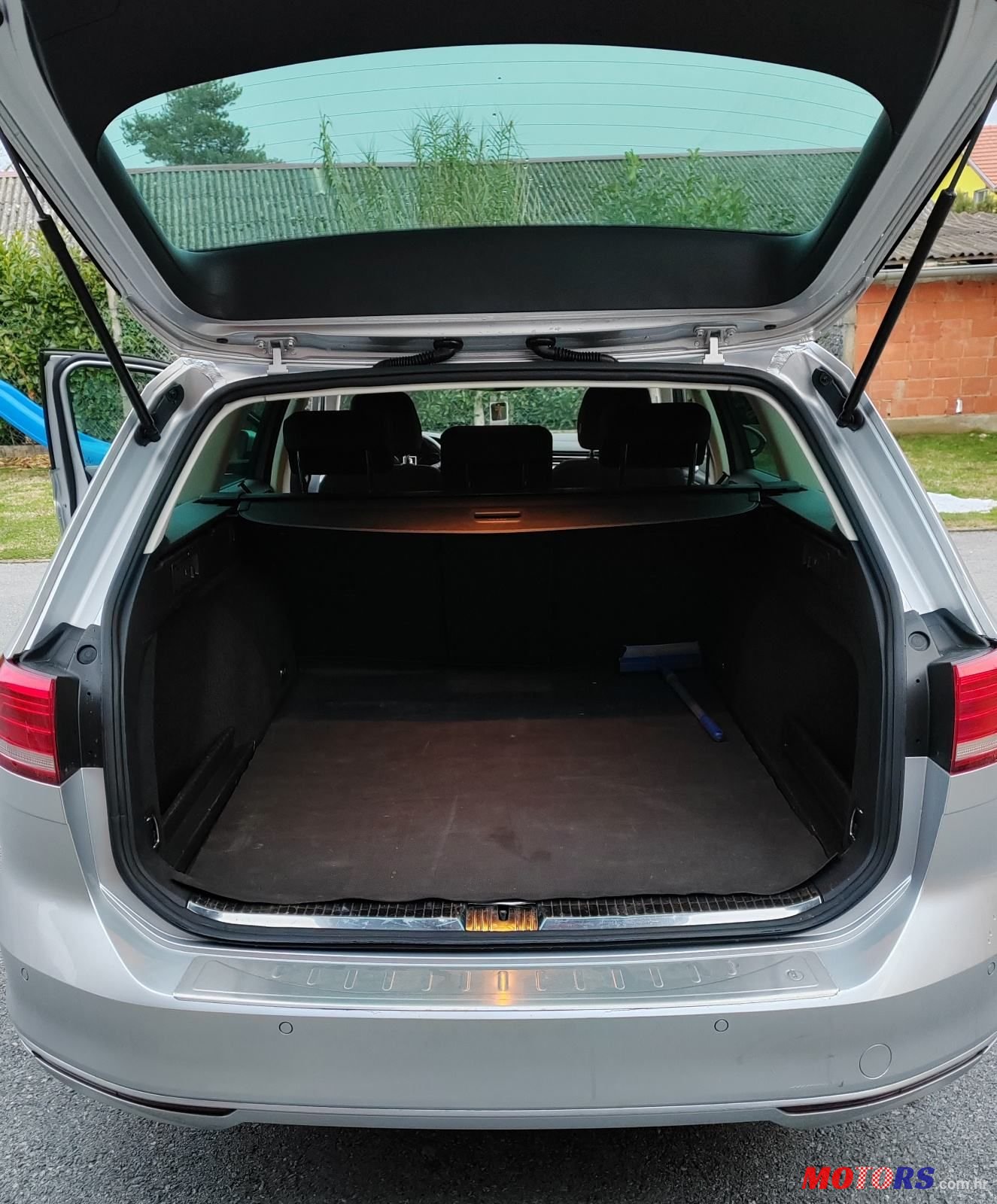 2018' Volkswagen Passat Variant photo #6