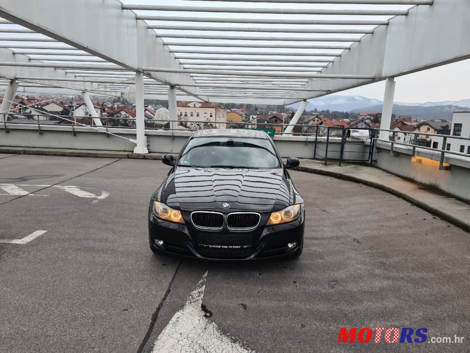 2010' BMW Serija 3 320D photo #4