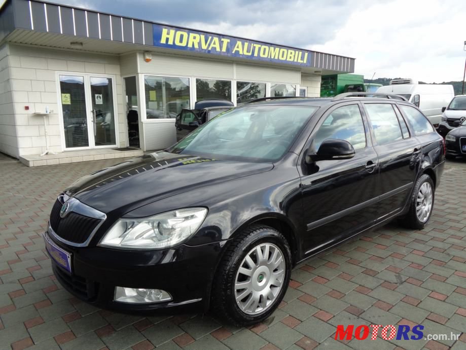 2012' Skoda Octavia Combi photo #1