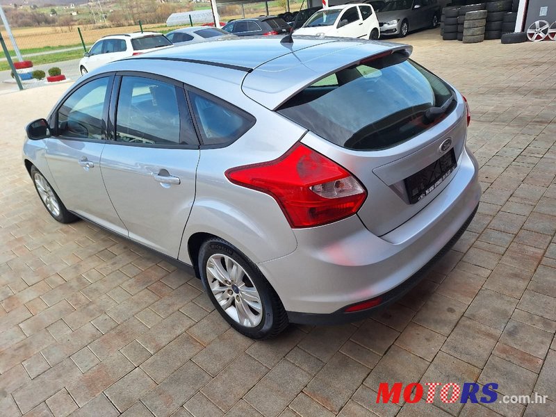 2013' Ford Focus 1,6 Sport photo #3