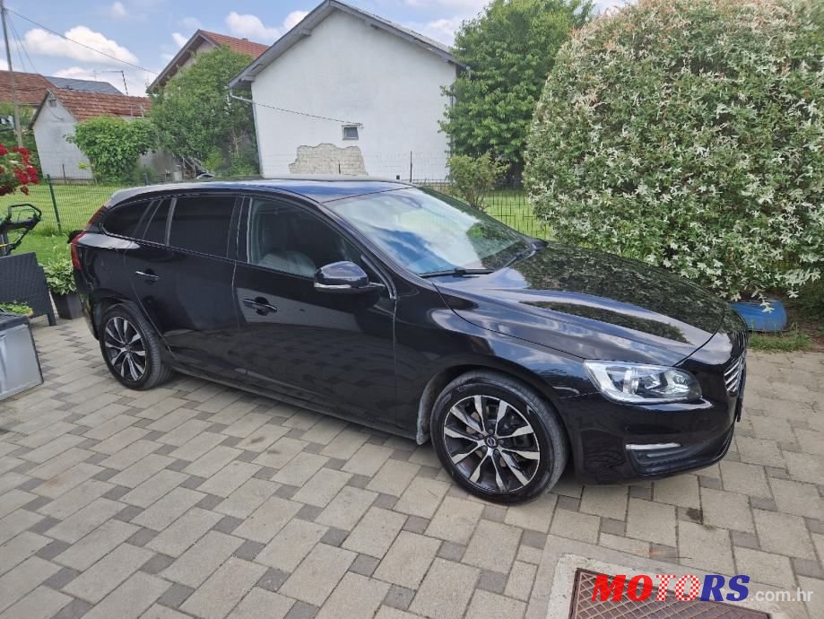 2017' Volvo V60 D3 photo #4