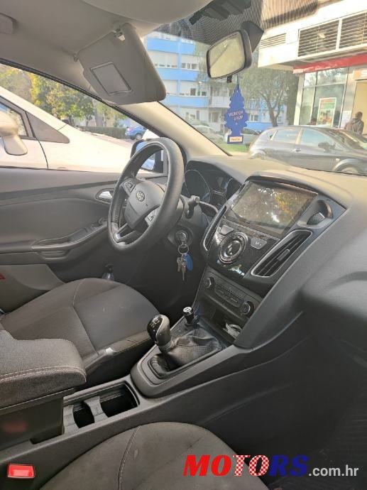 2017' Ford Focus 1,0 Gtdi photo #1