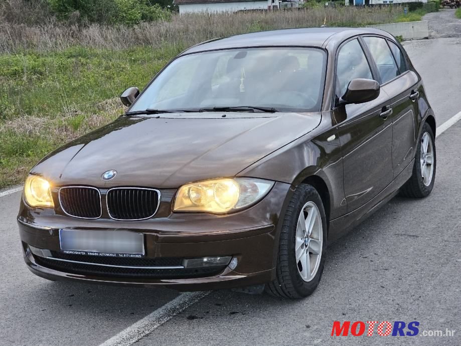 2010' BMW Serija 1 118D Sport photo #2