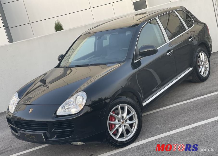 2005' Porsche Cayenne 4,5 V8 photo #1