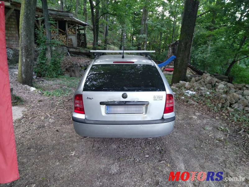 2001' Skoda Octavia Combi photo #4