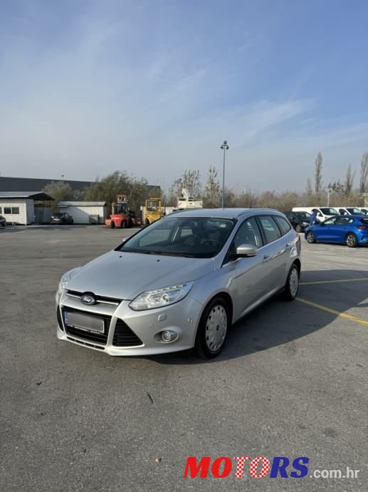 2013' Ford Focus Karavan photo #1