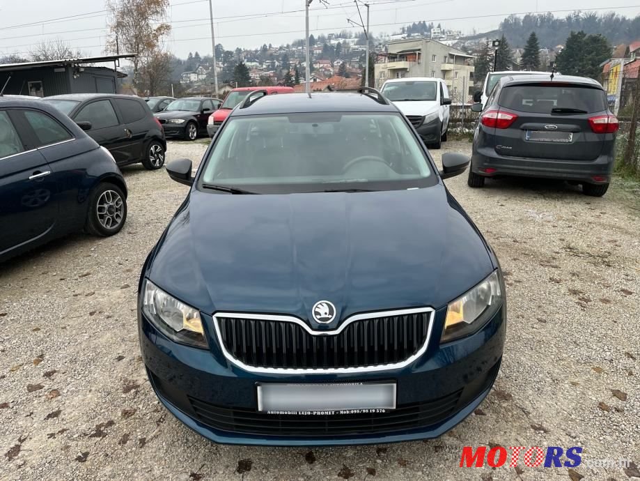 2013' Skoda Octavia Combi photo #3