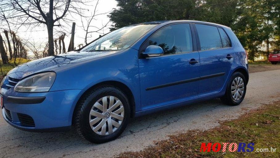 2004' Volkswagen Golf V photo #5