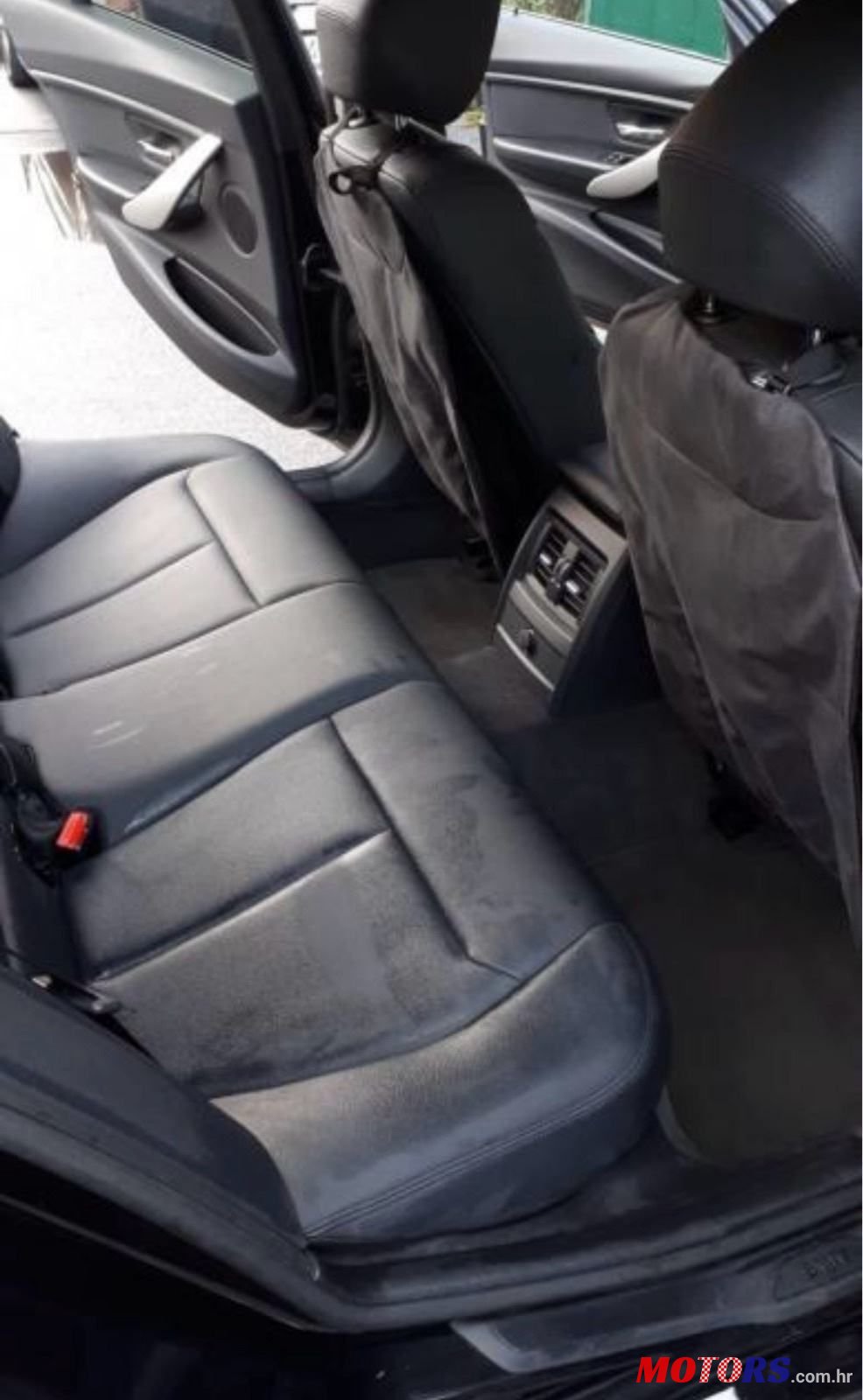 2013' BMW Serija 3 318D photo #3