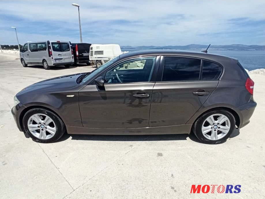 2009' BMW Serija 1 118D photo #3