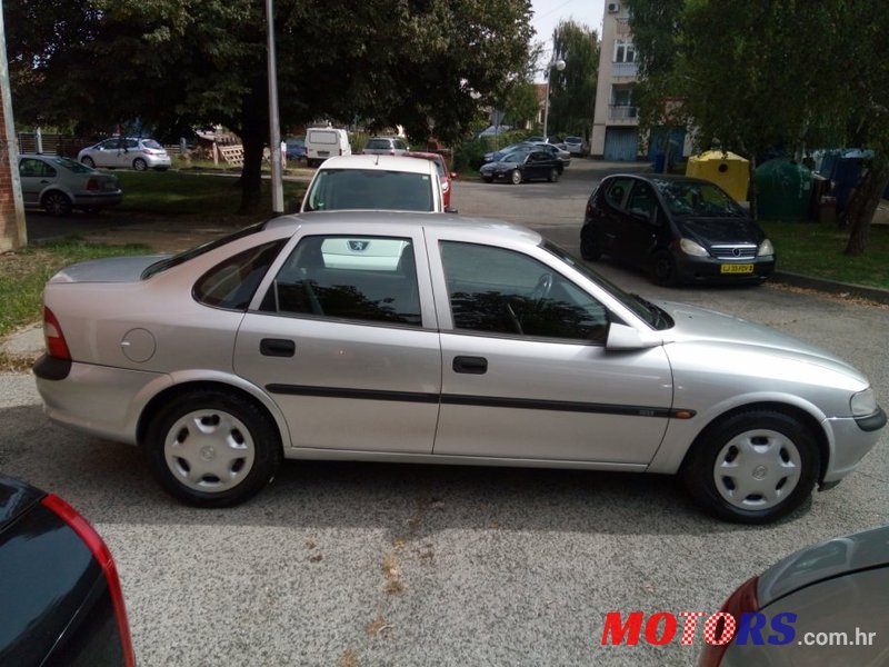 1999' Opel Vectra Comfort 1.6 i 16V photo #3