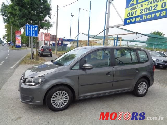 2010' Volkswagen Touran 1,6 Tdi photo #1