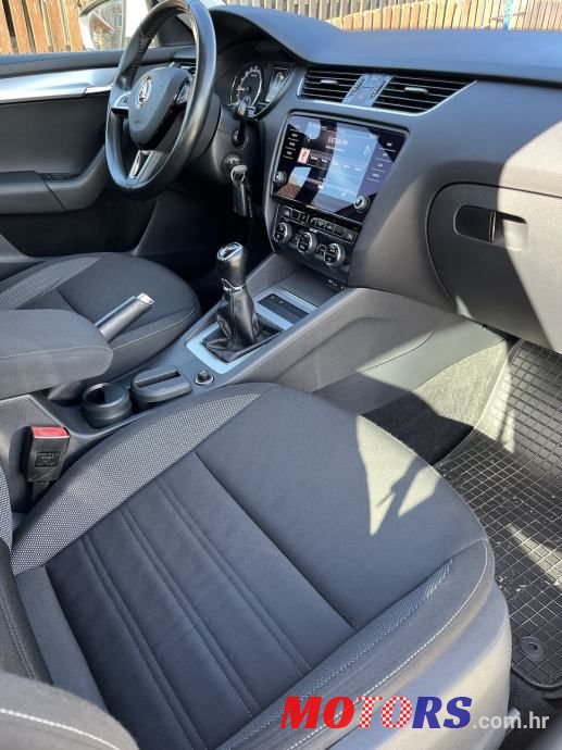 2018' Skoda Octavia Combi photo #5