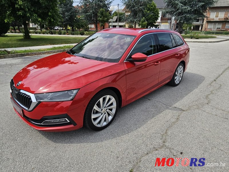 2021' Skoda Octavia Combi photo #2