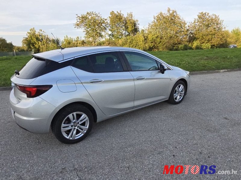 2019' Opel Astra 1,6 photo #6