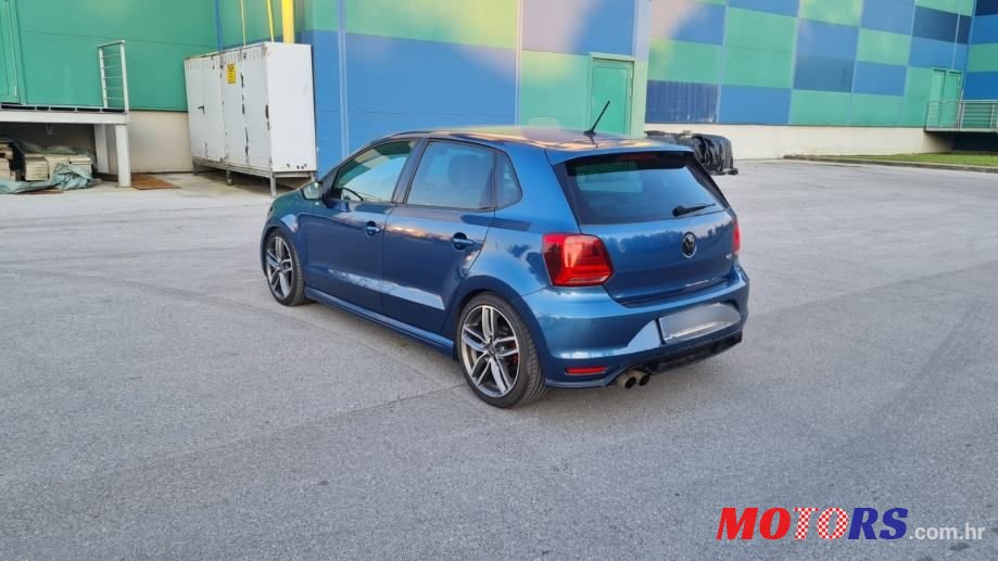 2014' Volkswagen Polo photo #5