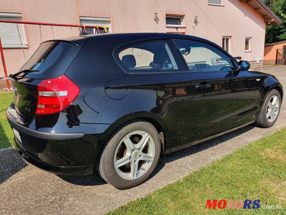 2008' BMW Serija 1 118D photo #3