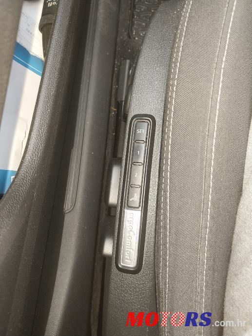 2017' Volkswagen Passat 1,6 Tdi photo #2