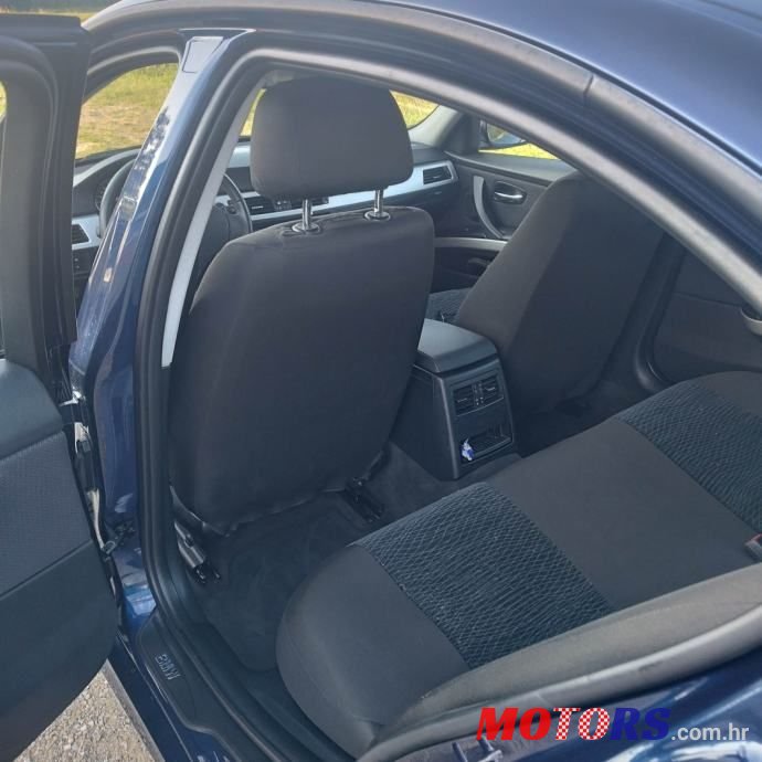 2011' BMW Serija 3 316D photo #2