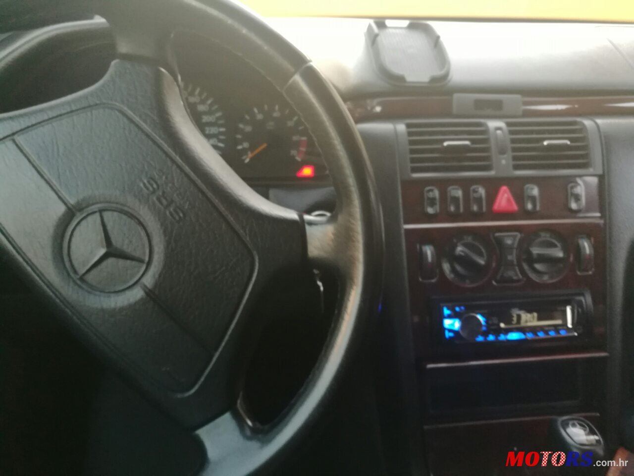 1997' Mercedes-Benz 280E avangard photo #4