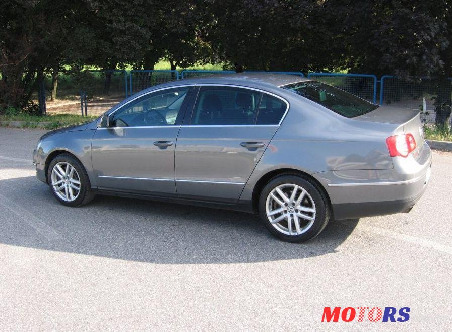 2008' Volkswagen Passat 3.2 Fsi Dsg photo #1