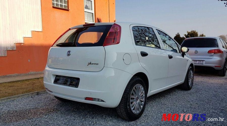 2009' Fiat Grande Punto 1,2 8V photo #2