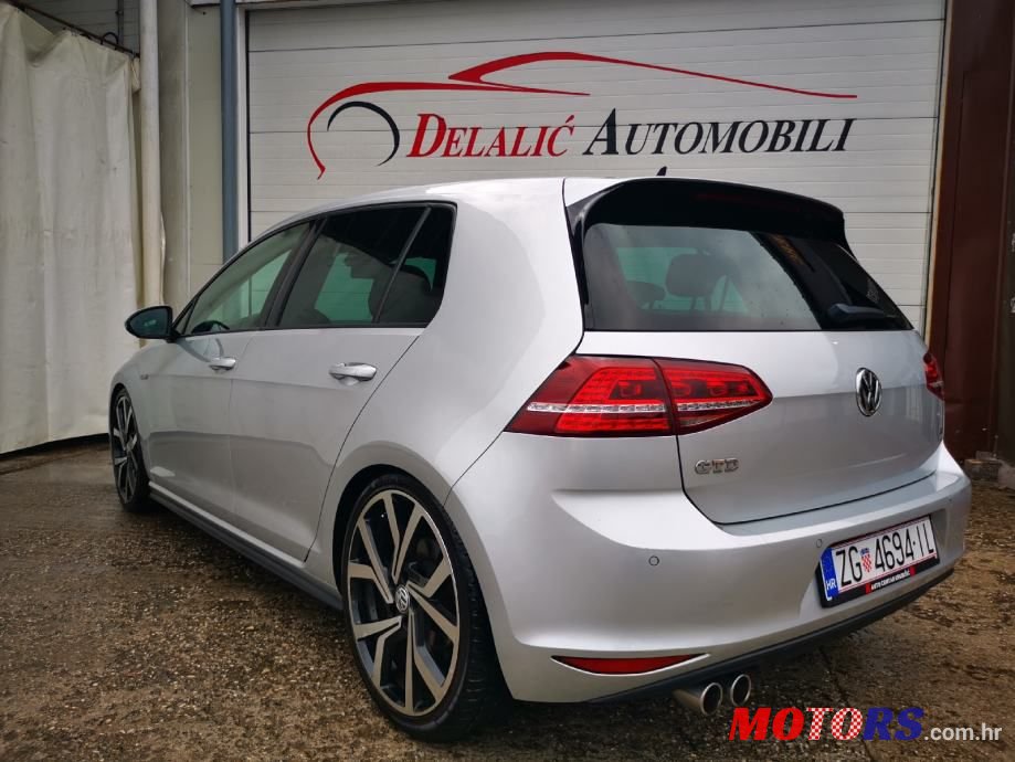 2015' Volkswagen Golf 7 2.0 Gtd photo #6