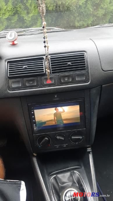 2001' Volkswagen Golf 4 1,9 Tdi photo #2