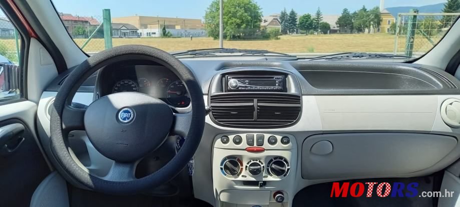 2004' Fiat Punto 1,2 photo #6