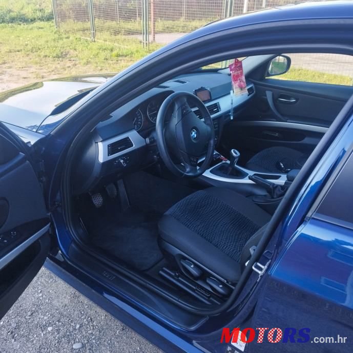 2011' BMW Serija 3 316D photo #4