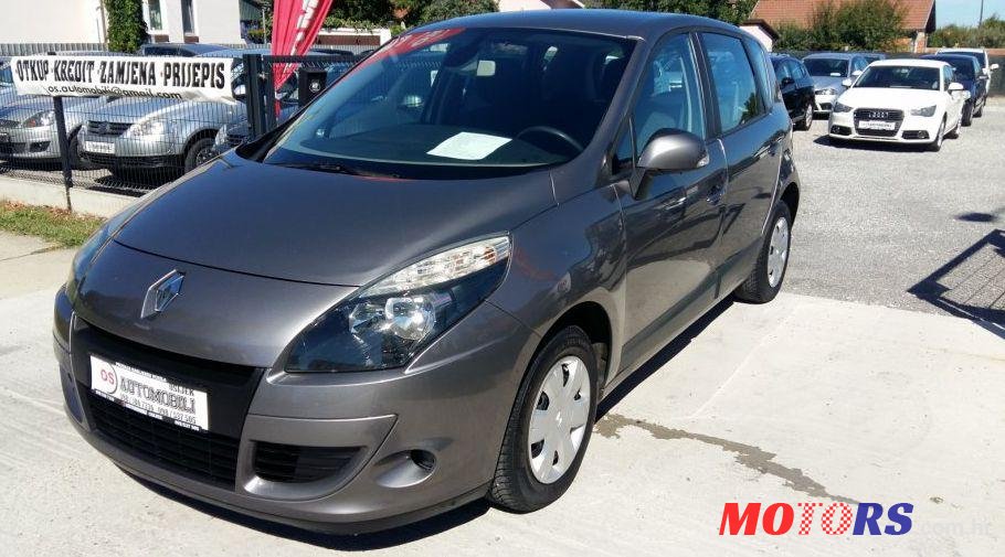 2009' Renault Scenic 1,5 Dci photo #2