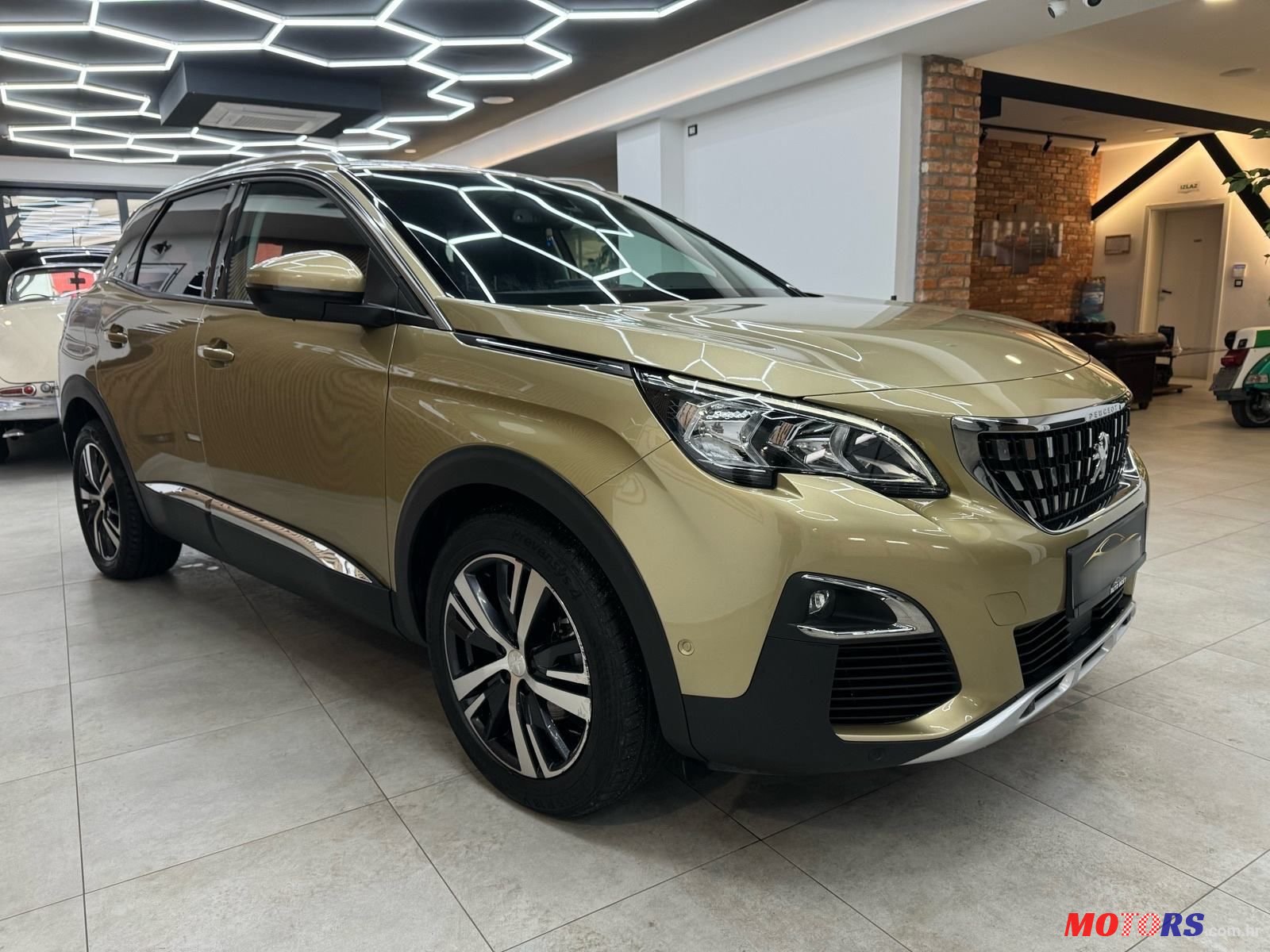 2018' Peugeot 3008 1,6 Bluehdi photo #2