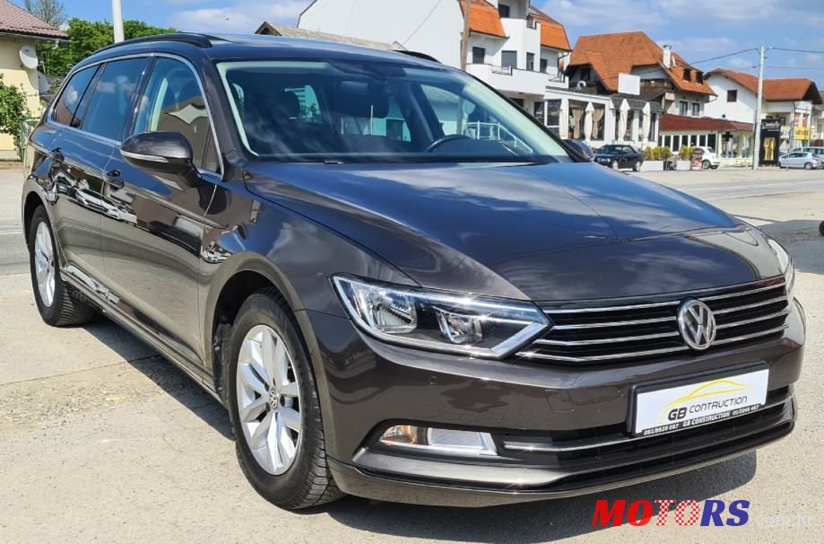 2018' Volkswagen Passat Variant photo #2