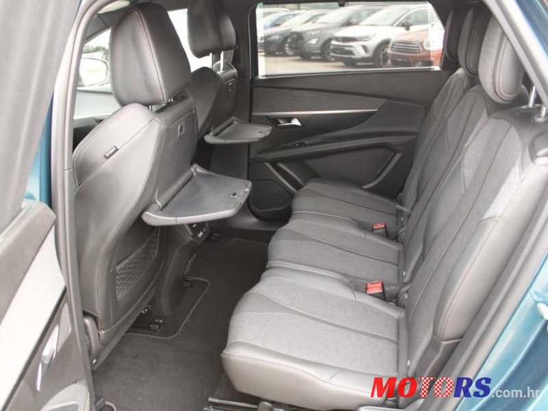 2020' Peugeot 5008 1,2 photo #6