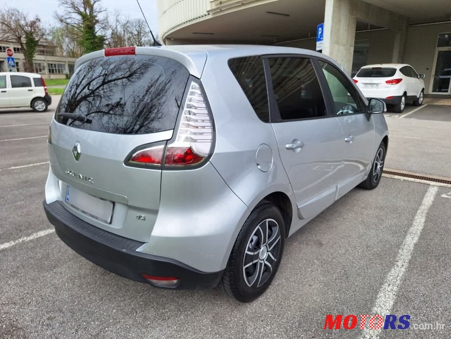 2015' Renault Scenic 1.5 Dci photo #6