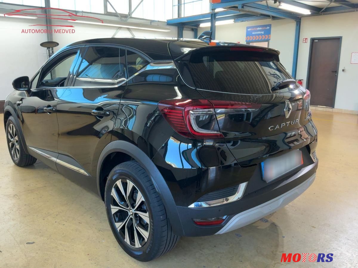 2022' Renault Captur Tce photo #6