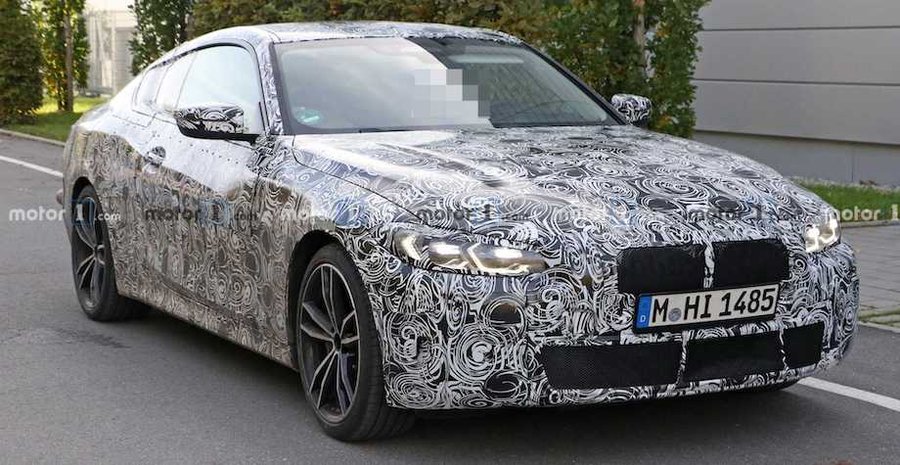 BMW 4 Series Spied Revealing Its Unconcealed Cabin